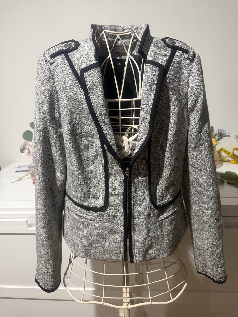 White House Black Market Gray Tweed Jacket with Black Trim and Zip Front